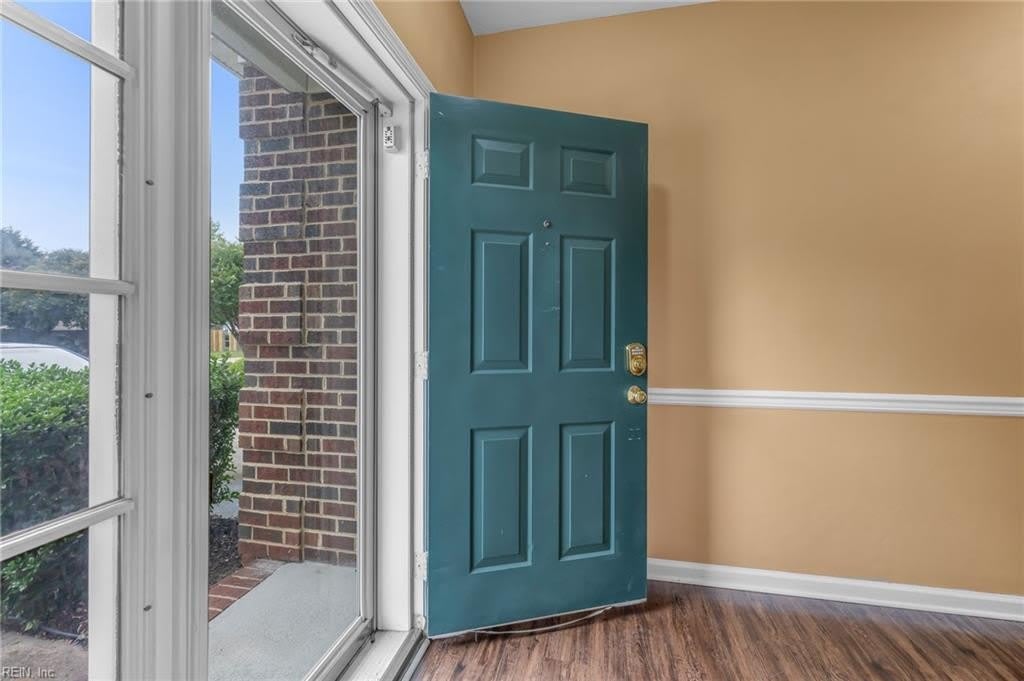 5277 Summer Crescent – photo 3
