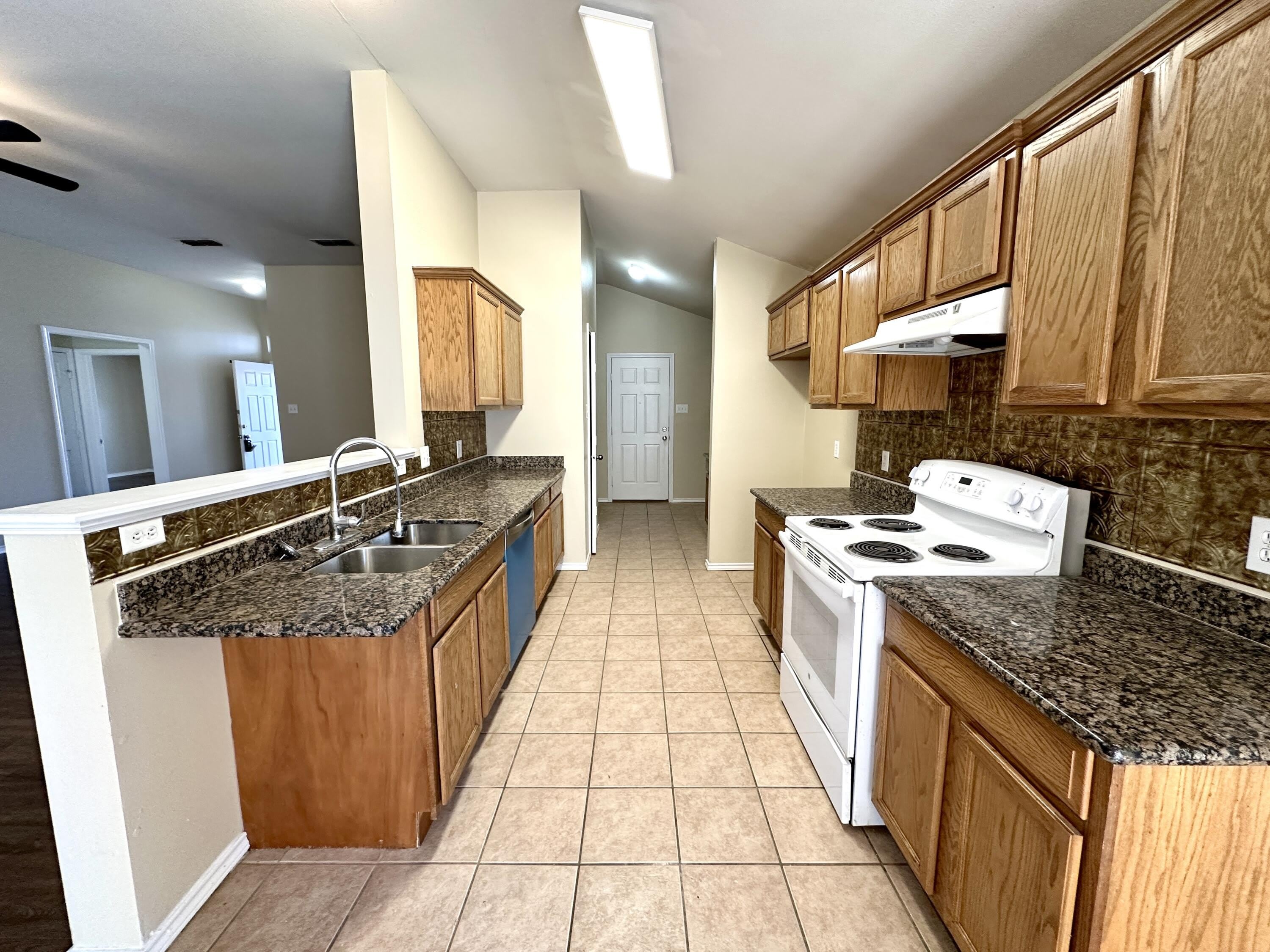 6717 89Th Street – photo 5
