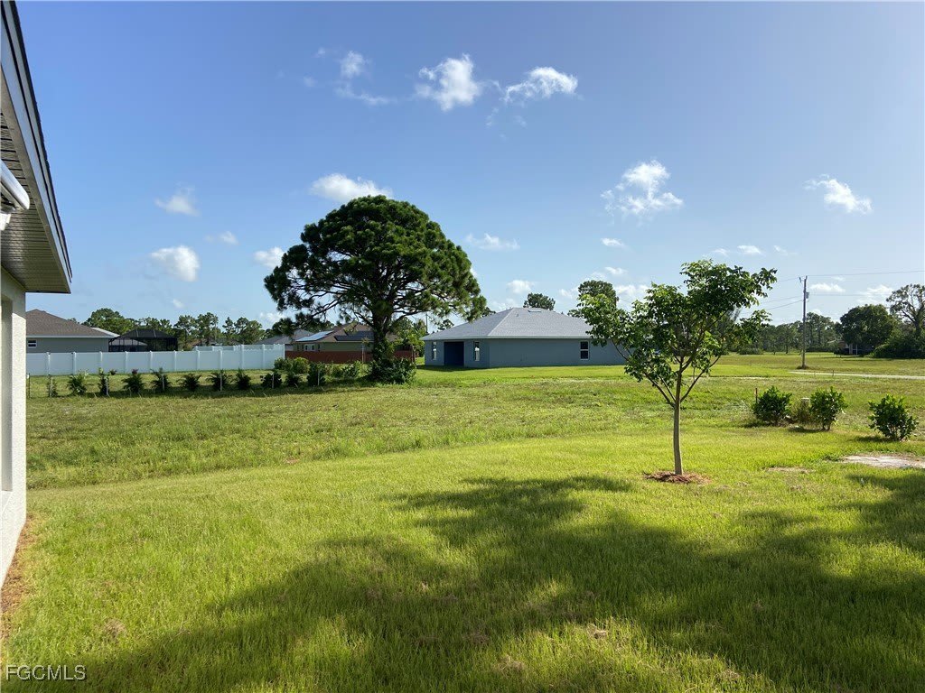 2837 Nw 24Th Avenue – photo 4