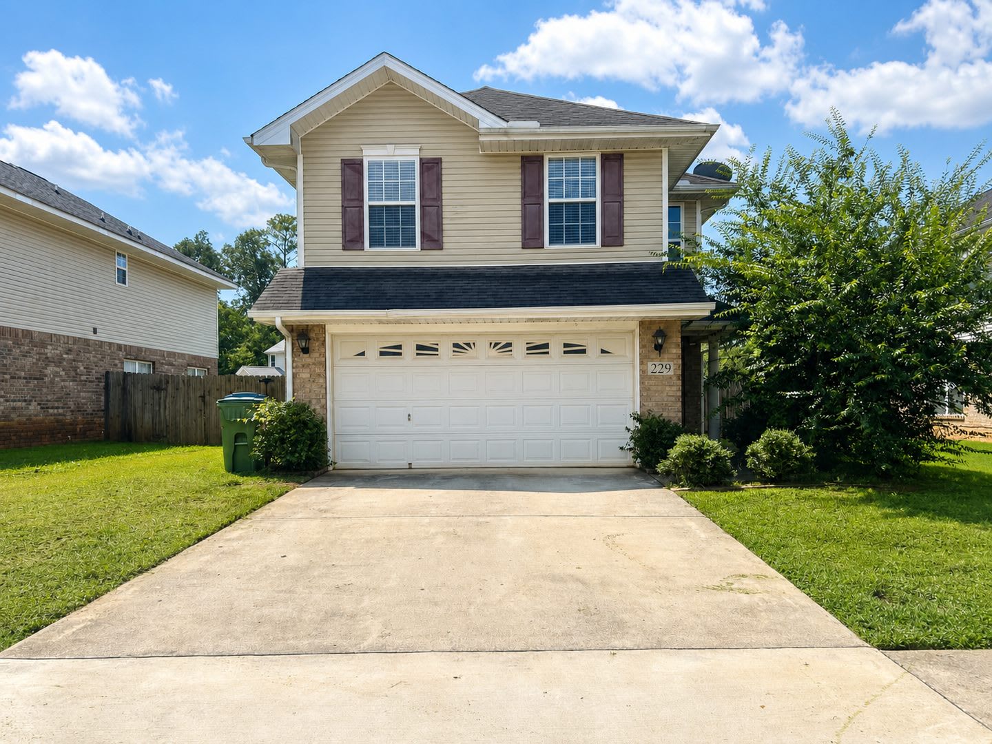 Spacious Huntsville Home with Flexible Living Space – photo 1