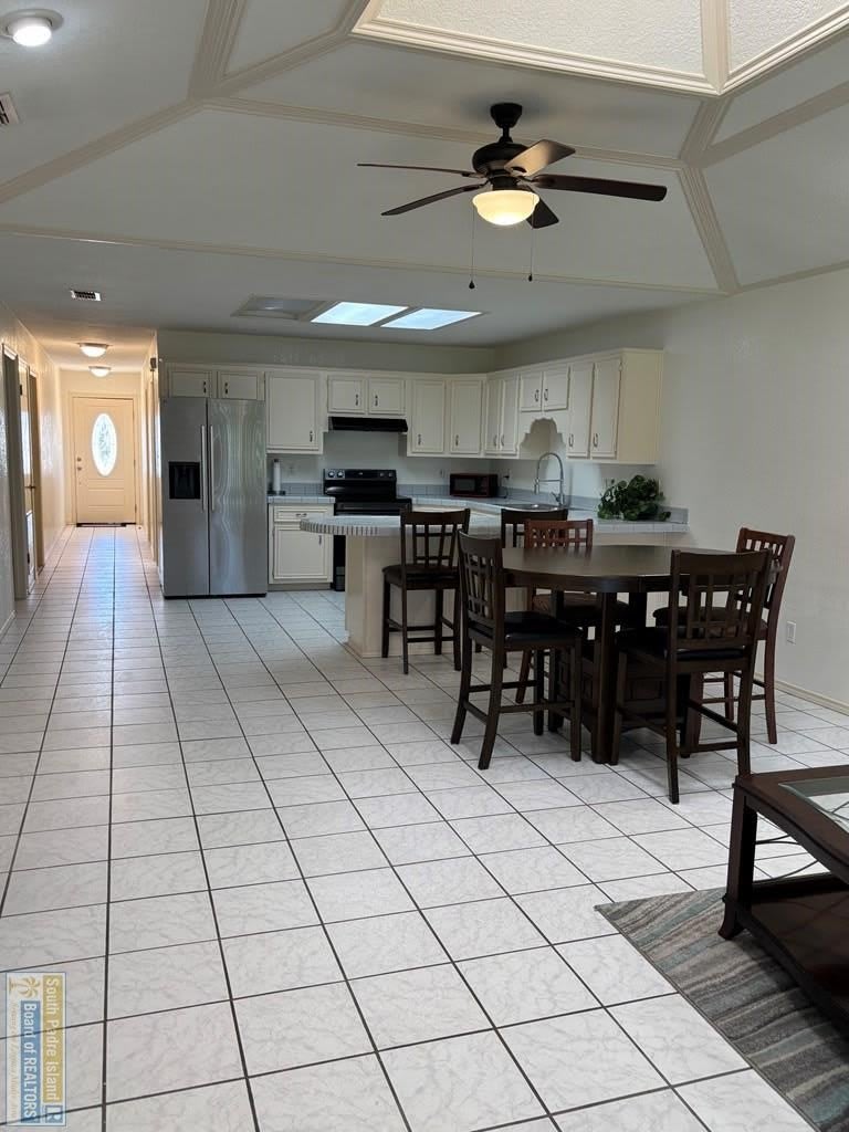 114 E Constellation Dr. – photo 2