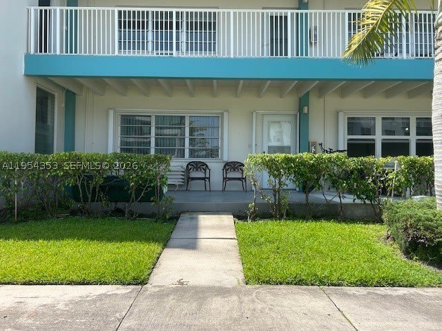 3923 NE 166th St – photo 2