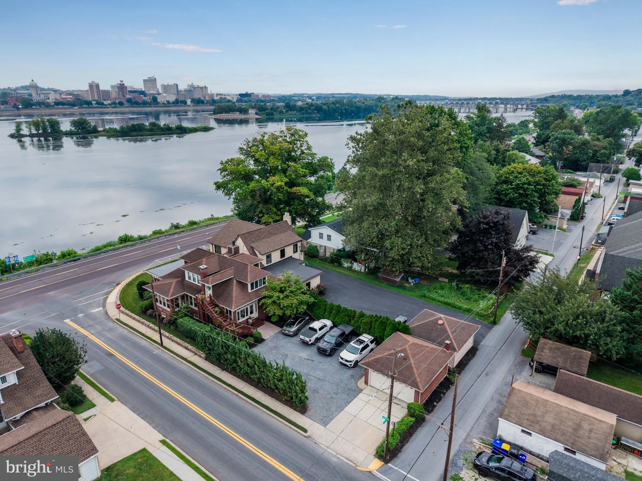 344 N FRONT Street – photo 3
