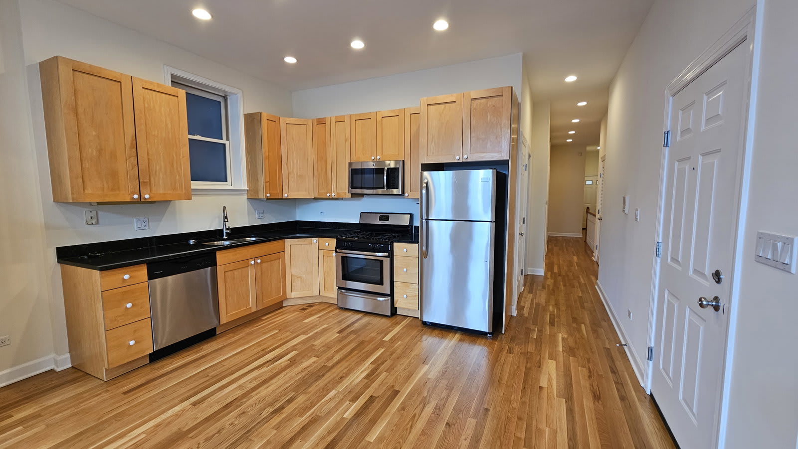 511 North Hartland Court – photo 2