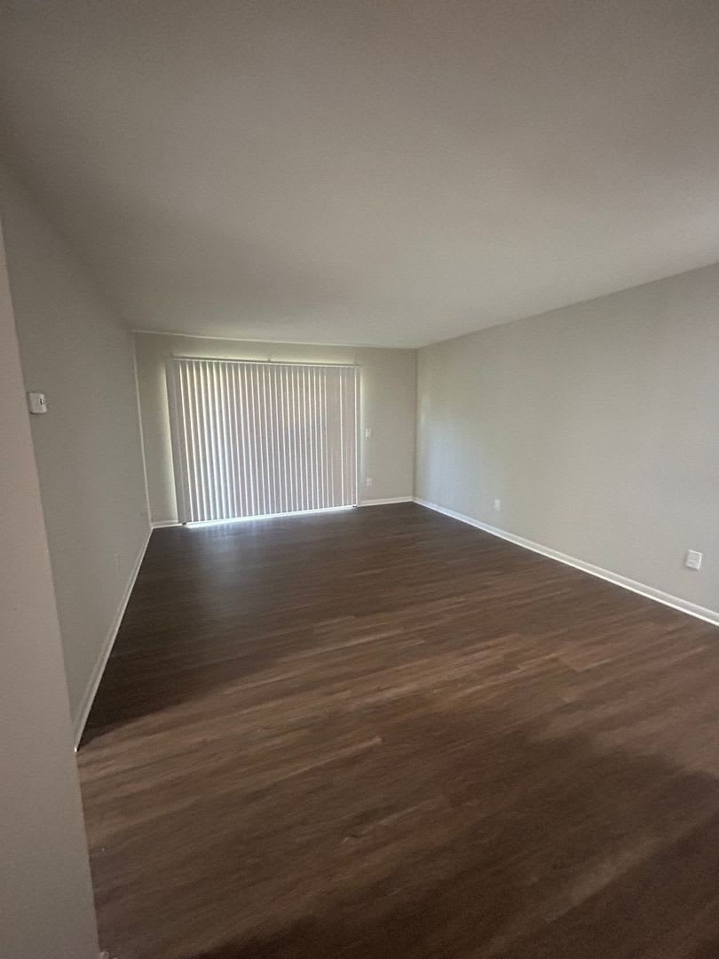 Affordable 1 Bedroom Condominium at Orchard Trace**** Great move in Special*** – photo 3
