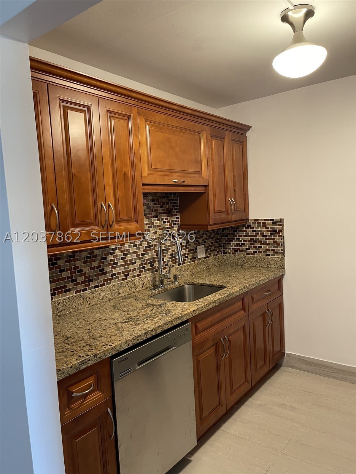 151 SW 135th Ter – photo 5