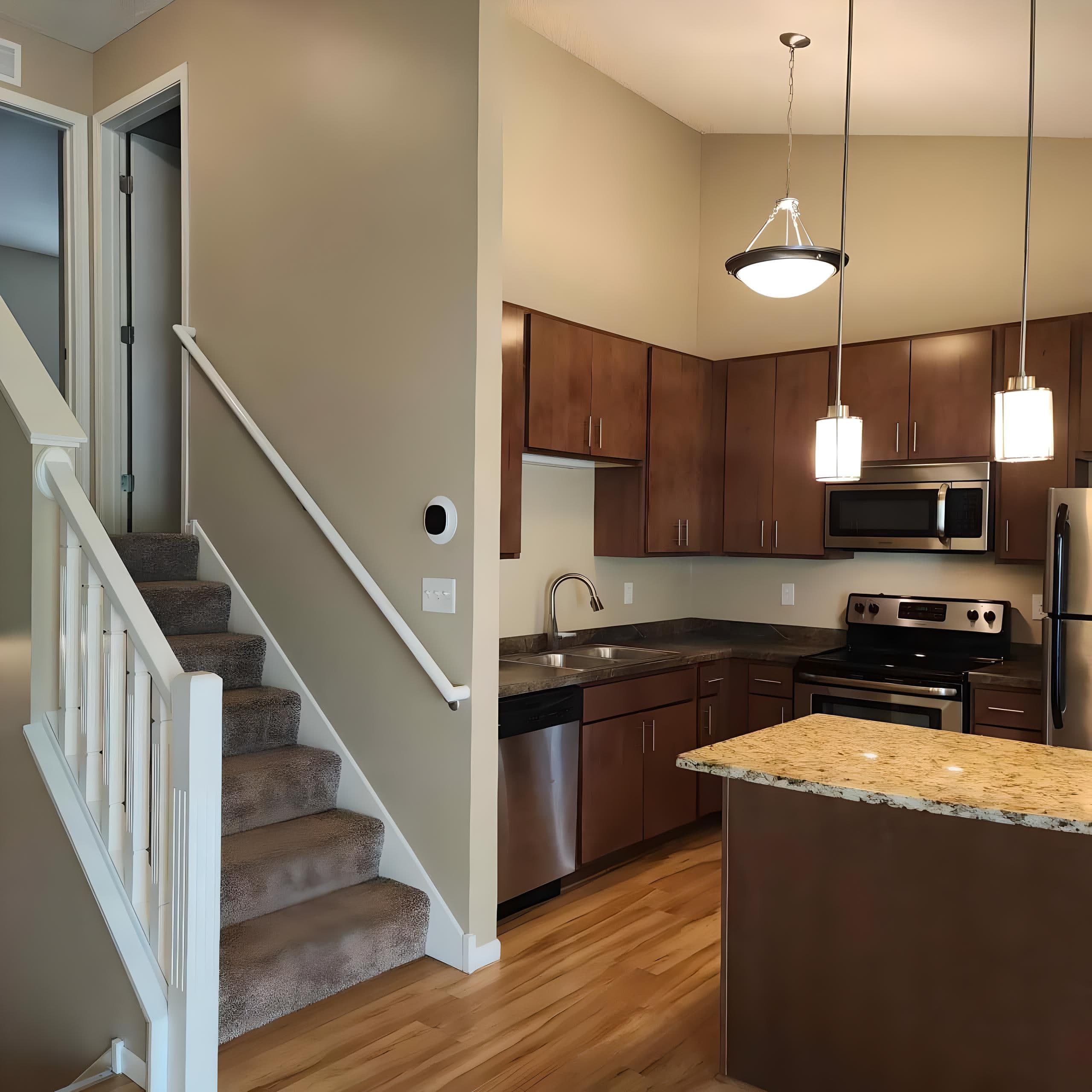 909 Wescott Square – photo 3