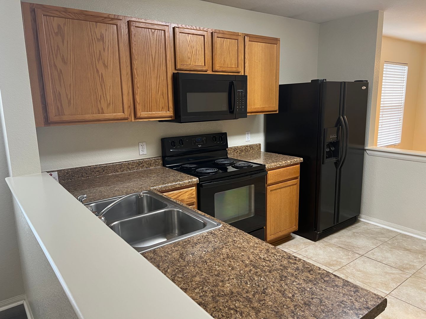 5701 Capricorn Loop For Details Move In Special 1 2 Off First Full Months Rent – photo 2