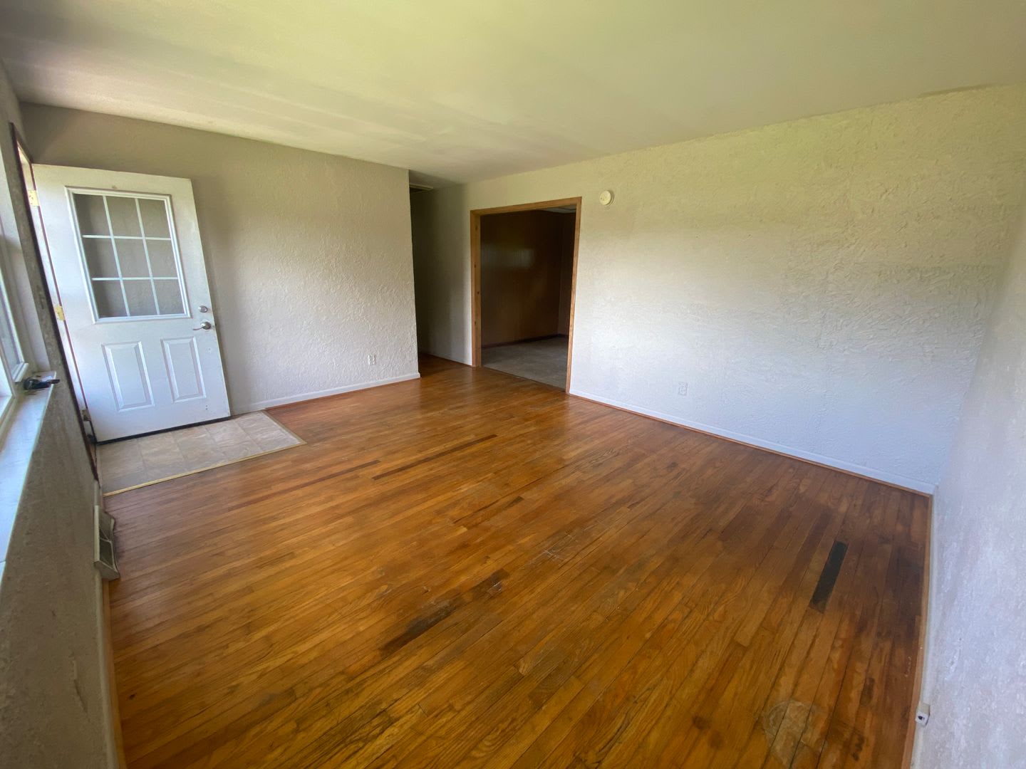 3 Bedroom, 2 Bathroom Home on Bloomington's Westside – photo 5