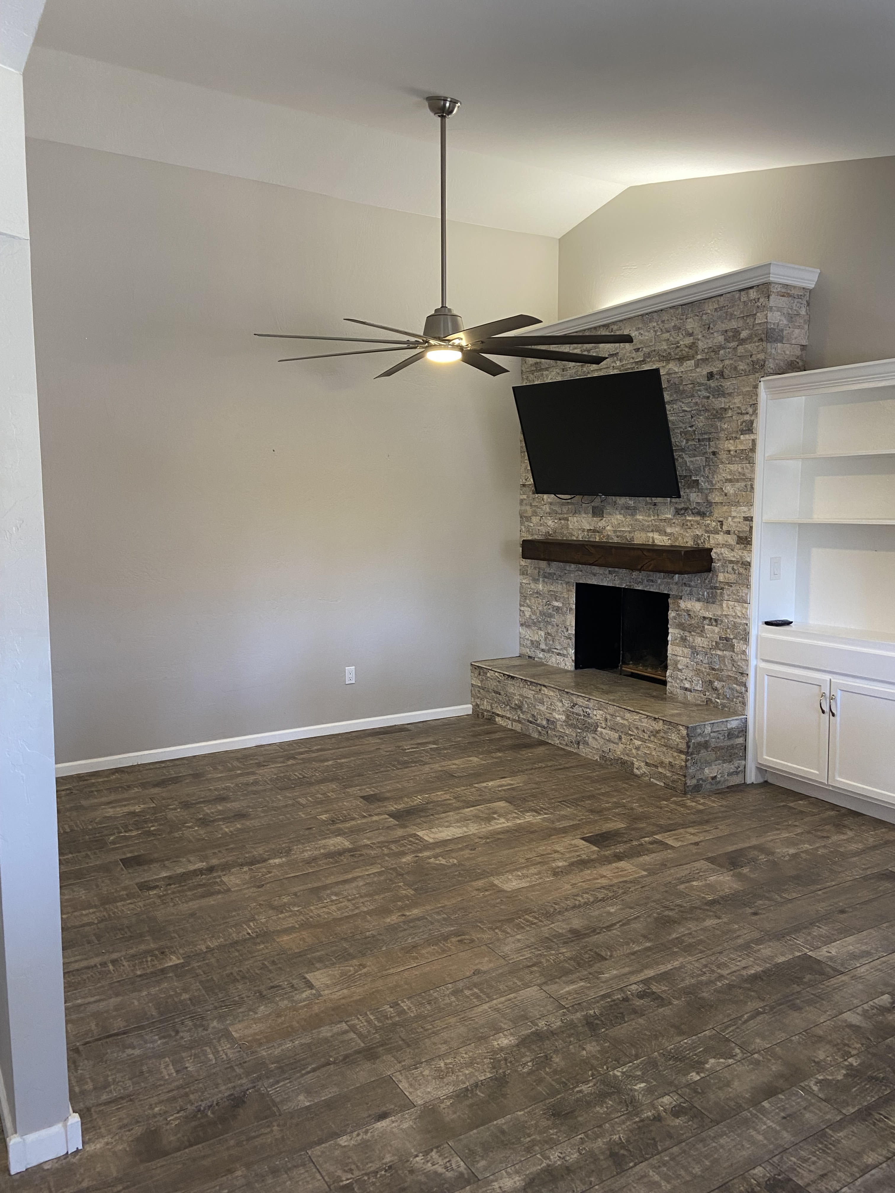 102 West Loma Vista Drive – photo 1