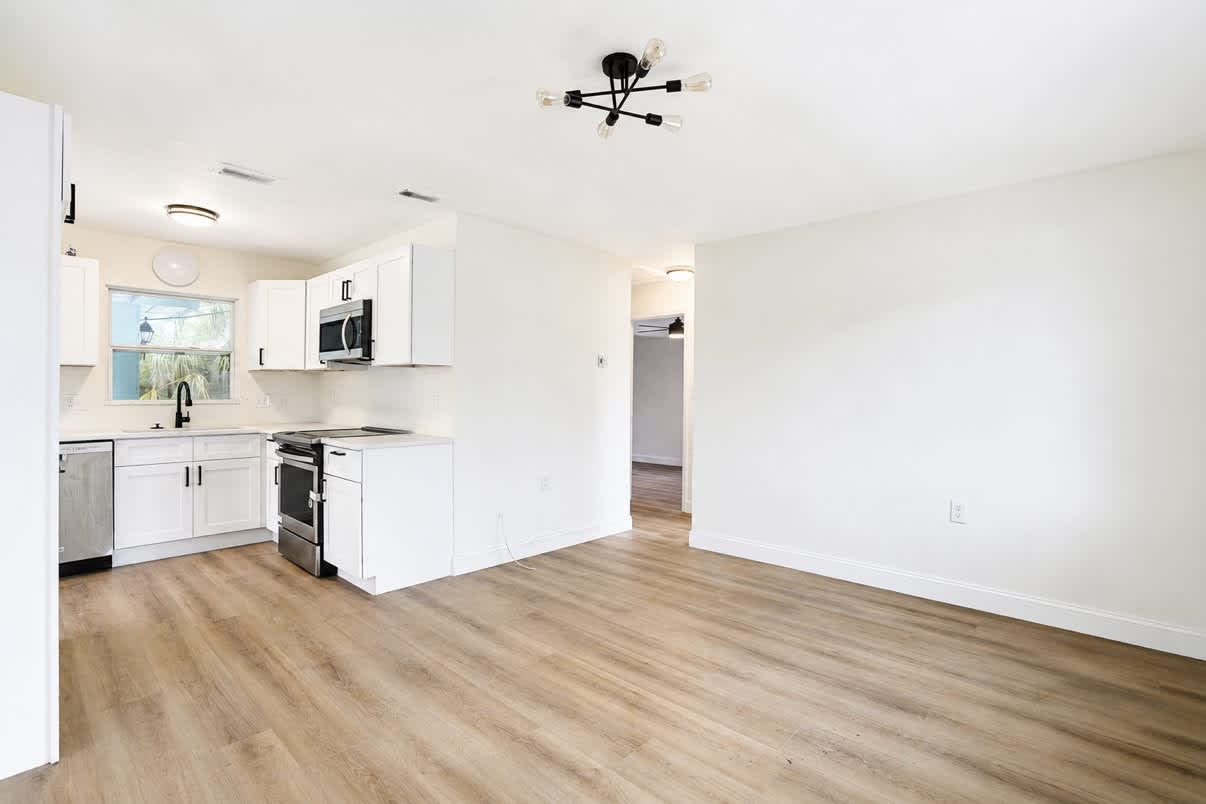 904 67th St S – photo 4