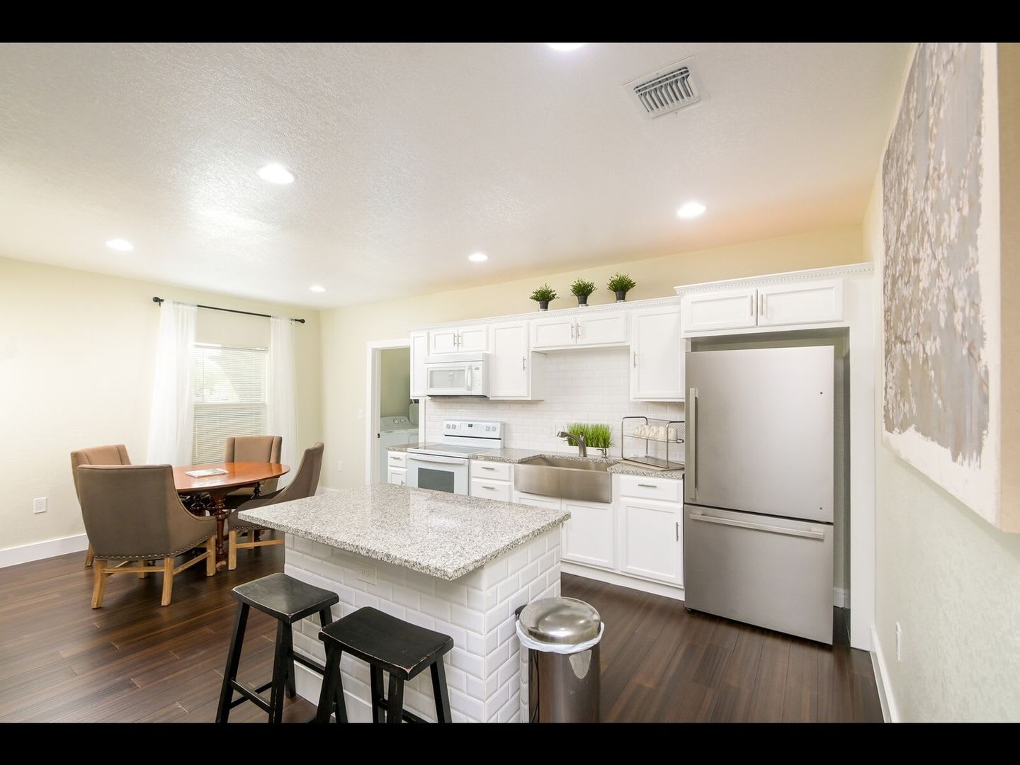 Charming 3BR House in San Antonio – photo 4