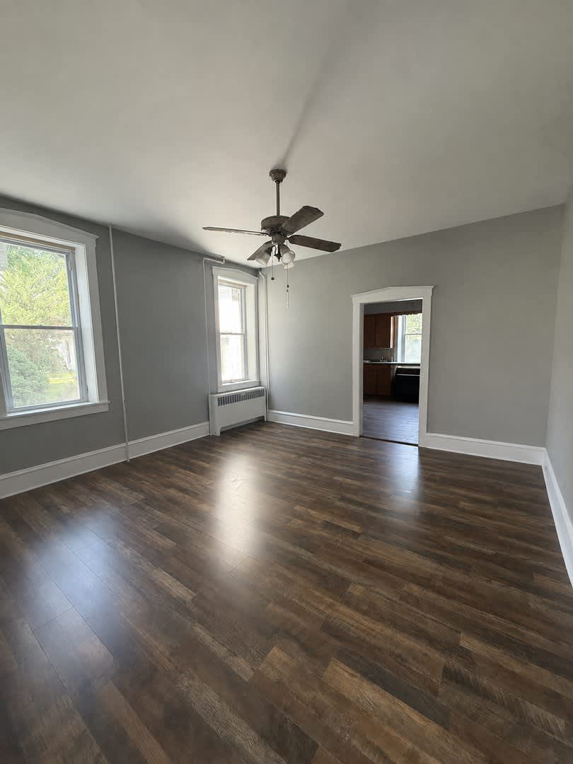 439 West High Street – photo 3