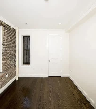 392 E 74th St – photo 4