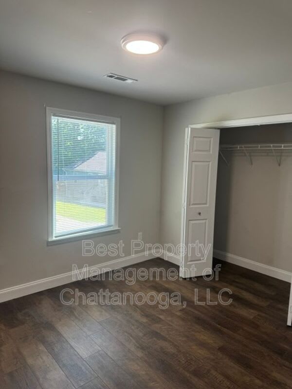 379 Virginia St – photo 2