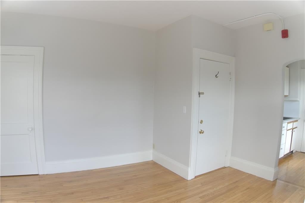 765 Park Avenue – photo 3