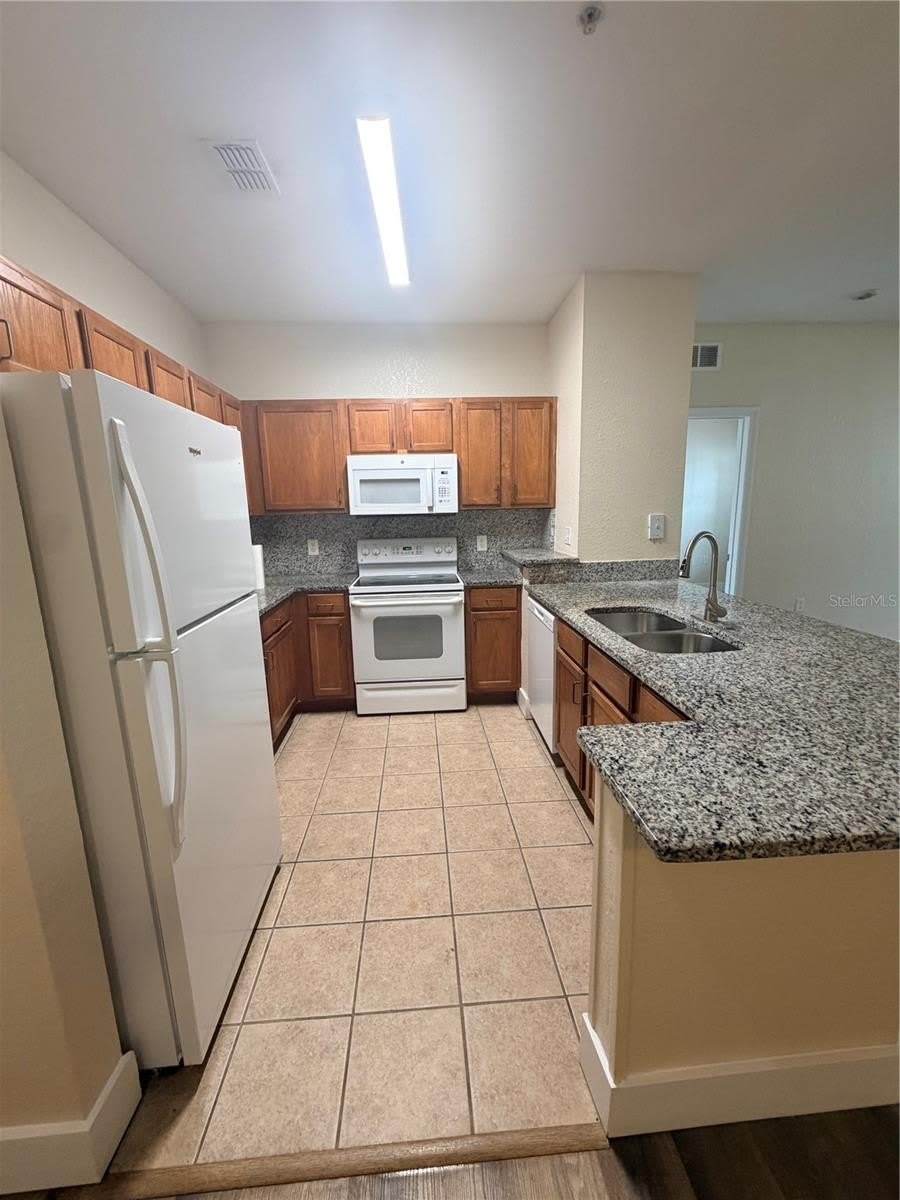 8137 CLAIRE ANN Drive – photo 4