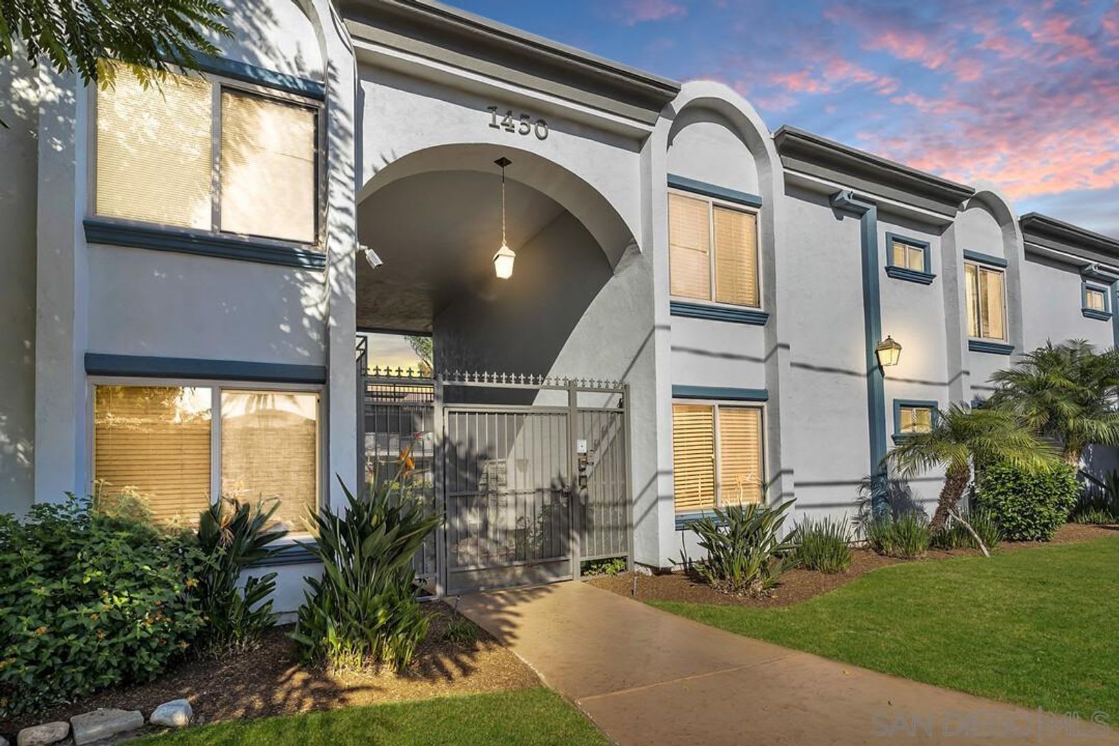 1 Bedroom Condo in Imperial Beach – photo 2