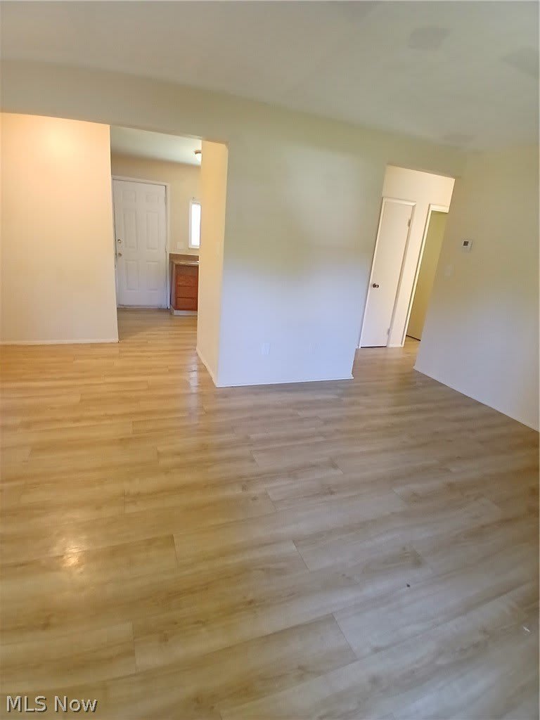 3025 1/2 Northgate Avenue – photo 4