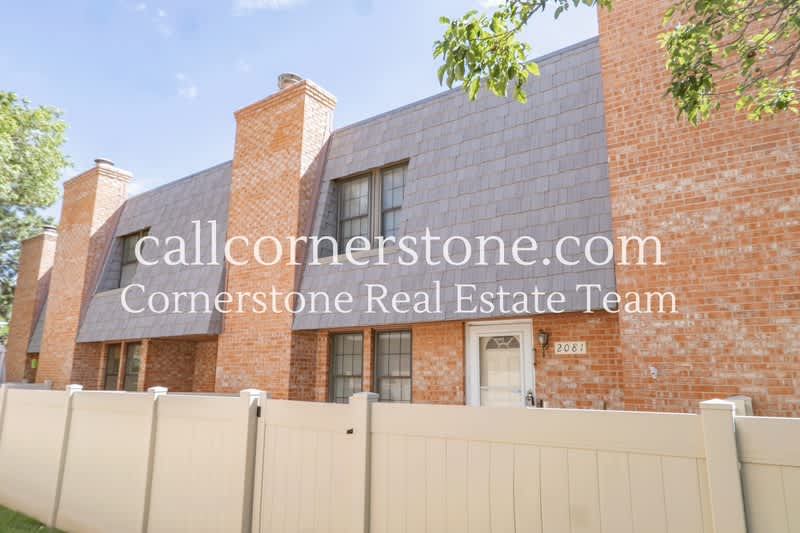 2081 Sussex Lane – photo 1