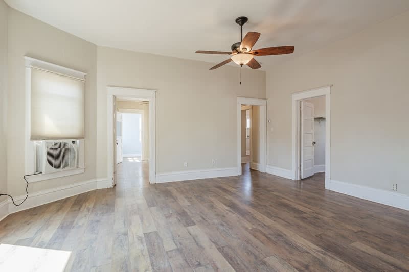 1219 Grand Avenue – photo 5