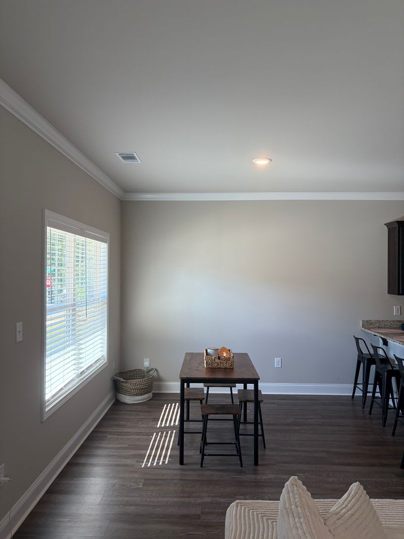 4 Bedroom 4 Bathroom Pre-Leasing for 2027 – photo 3