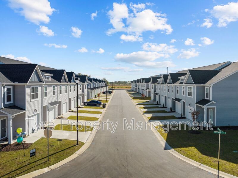 2621 Virginia Mae Lane – photo 5