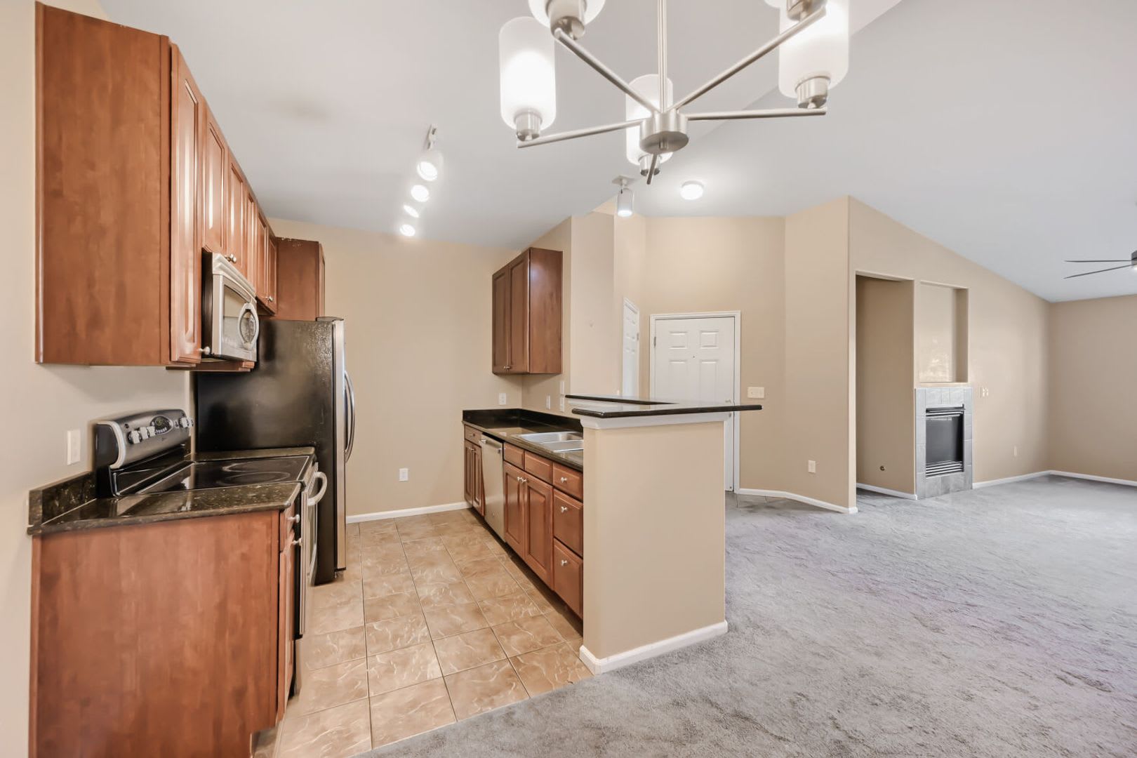 500 Off 1St Month S Rent Beautiful 2 Bedroom 2 Bathroom Condo At Blue Sky At Vista Ridge Available Now – photo 2