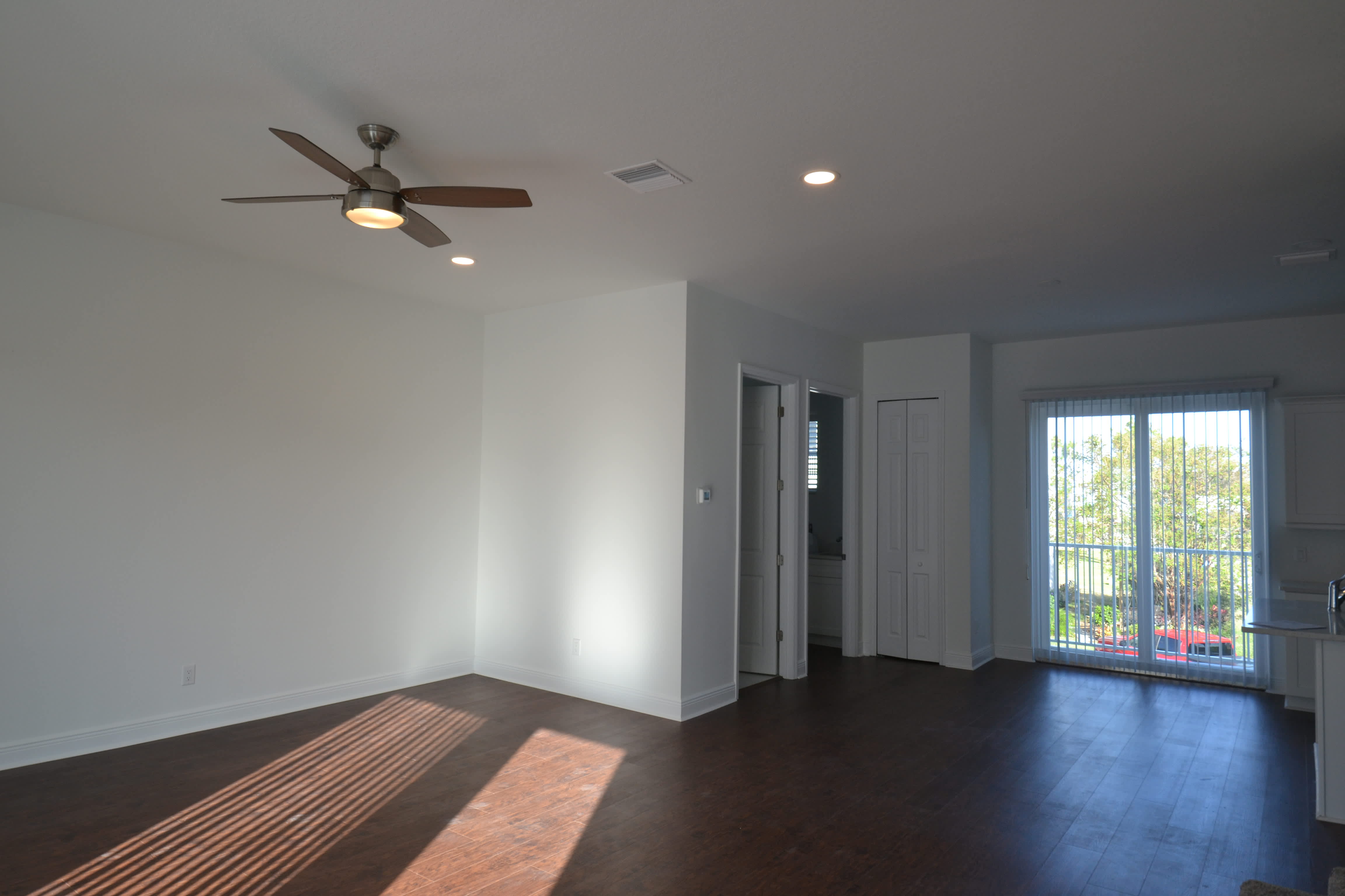5728 Biscayne Ct – photo 4