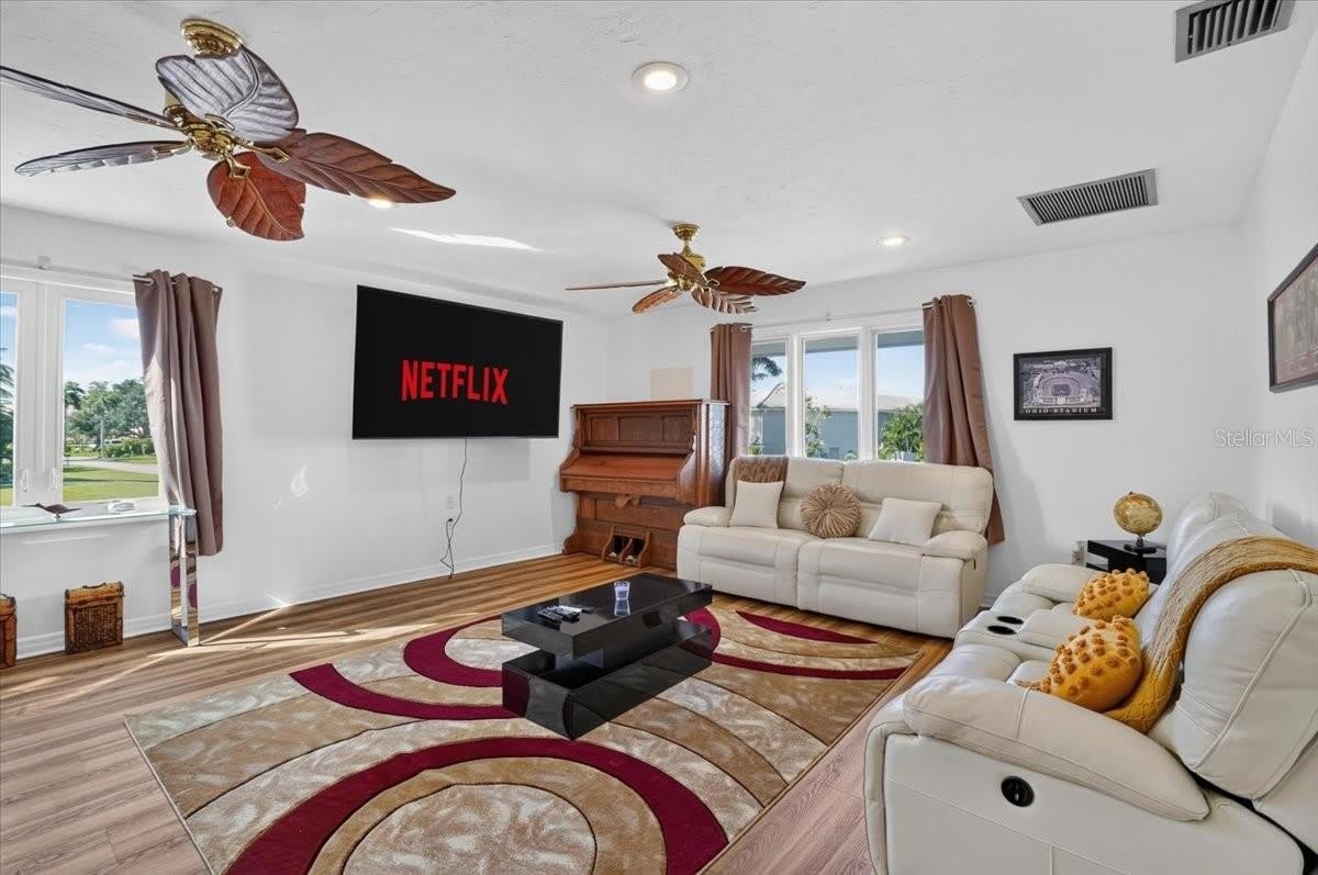 2407 PALMA SOLA Boulevard – photo 3