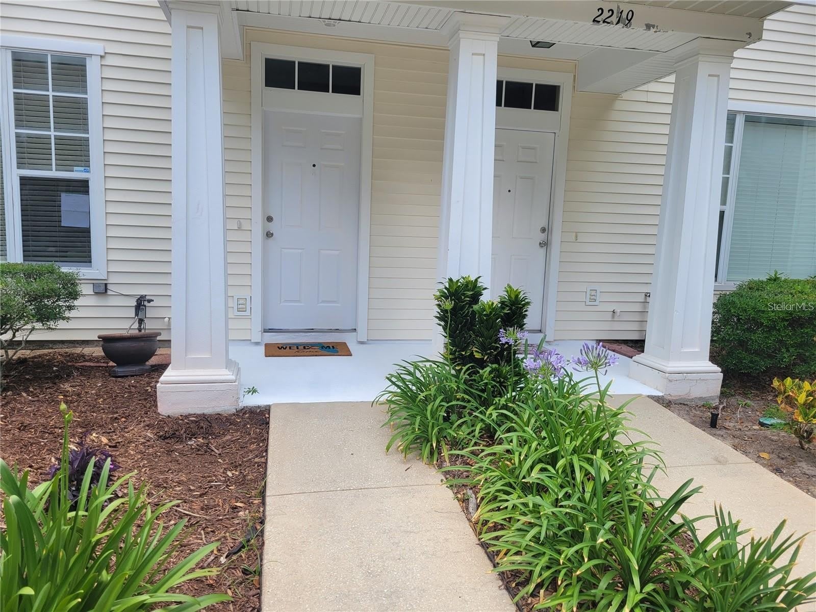 2221 GOLDEN OAK Lane – photo 1