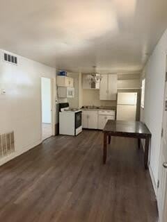 1409 NW Ave B – photo 2