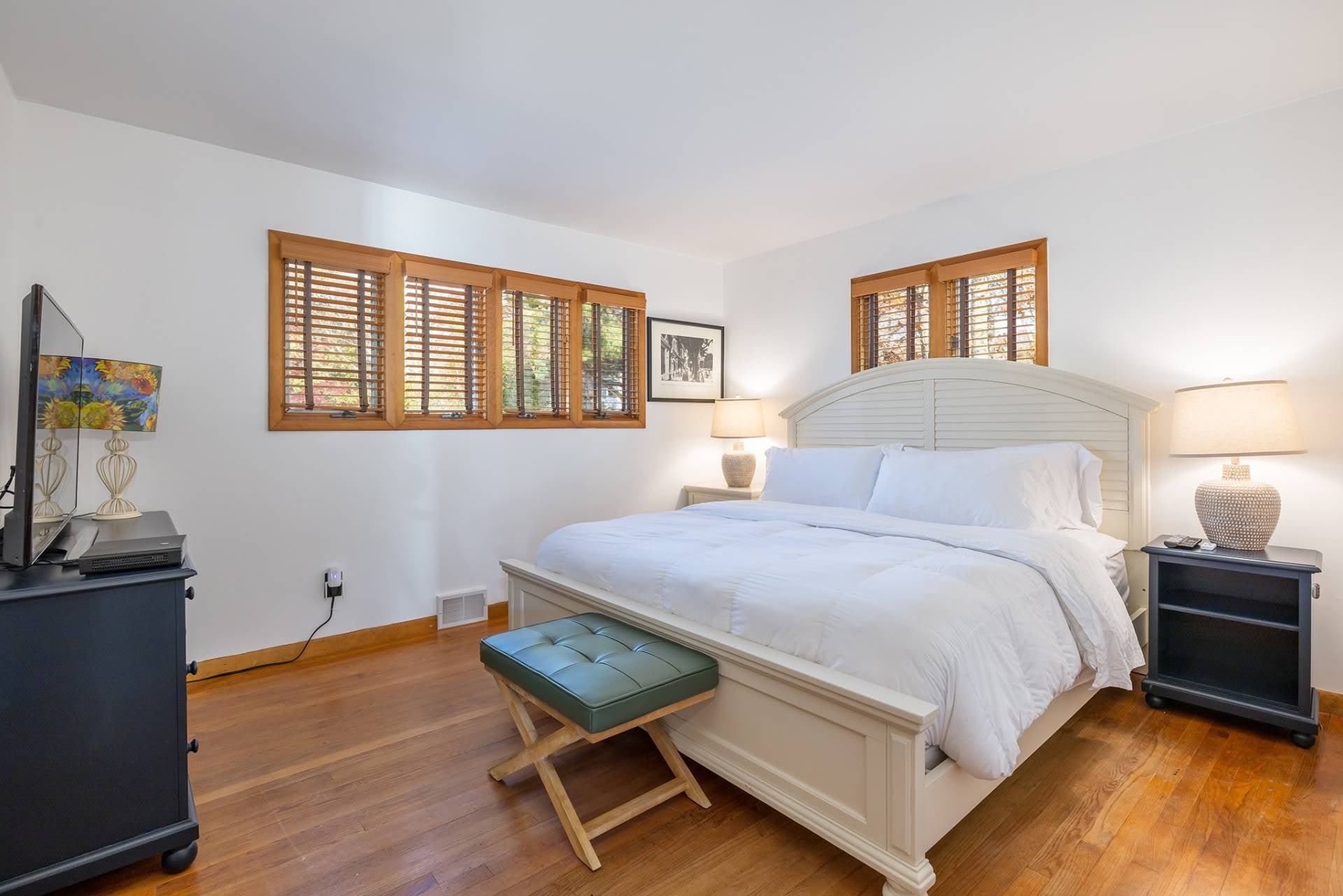 8 Susan Street – photo 2