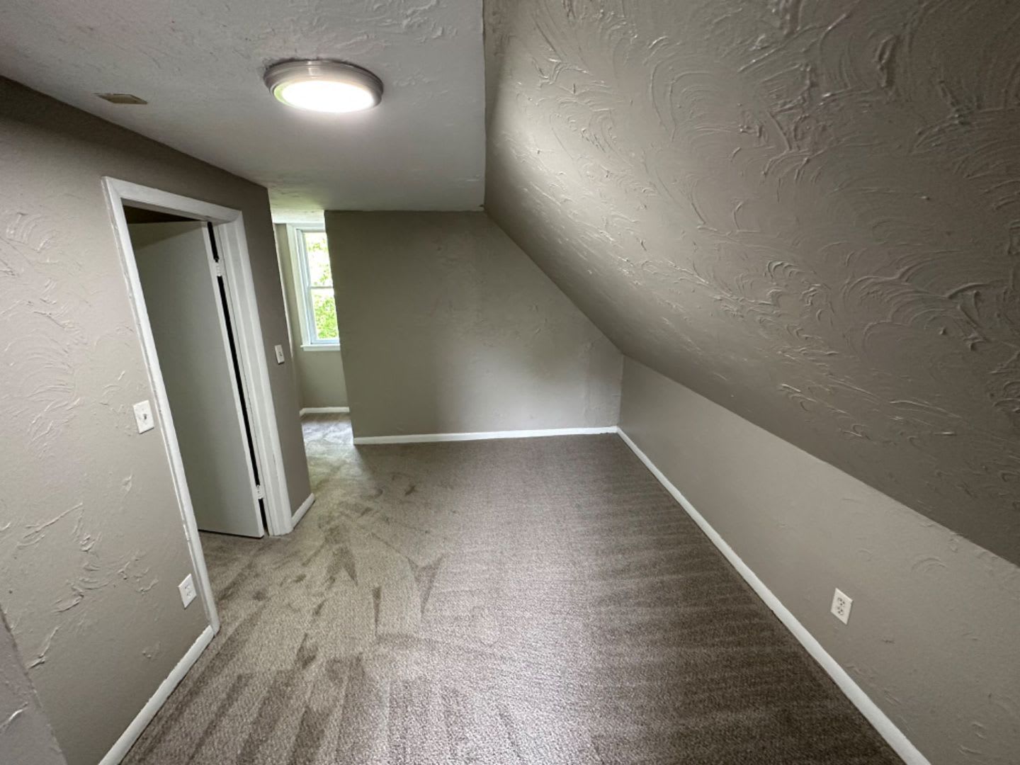 Single Family Home – photo 4