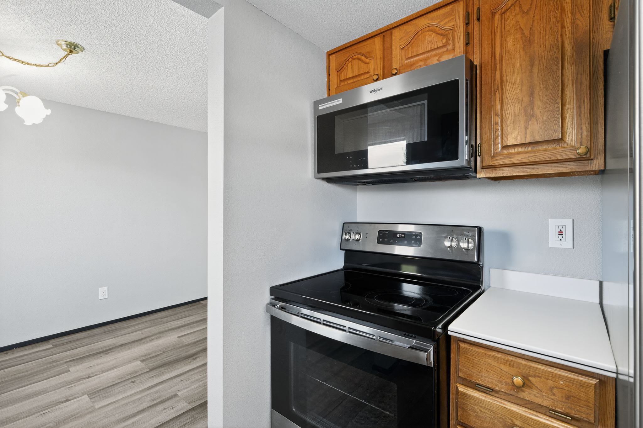 912 Algona Boulevard North – photo 3