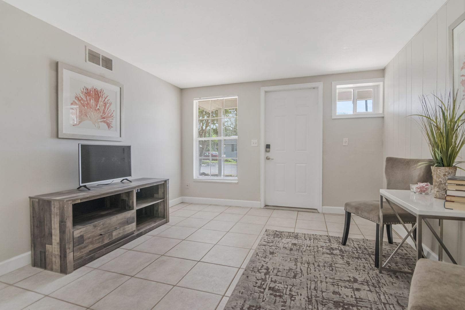 Move In Ready 1Br 1Ba Duplex In Brandon Fl 1 250 Month Across From Brandon Mall – photo 4