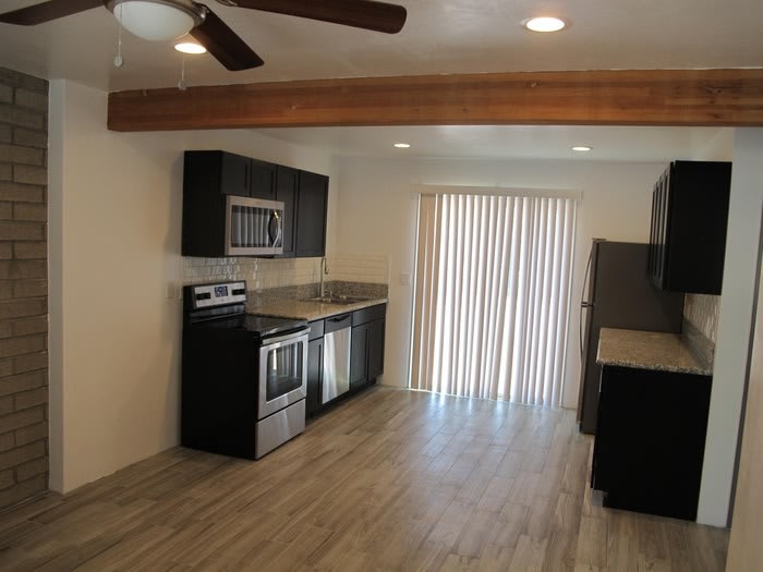 1122 East Water Street – photo 4