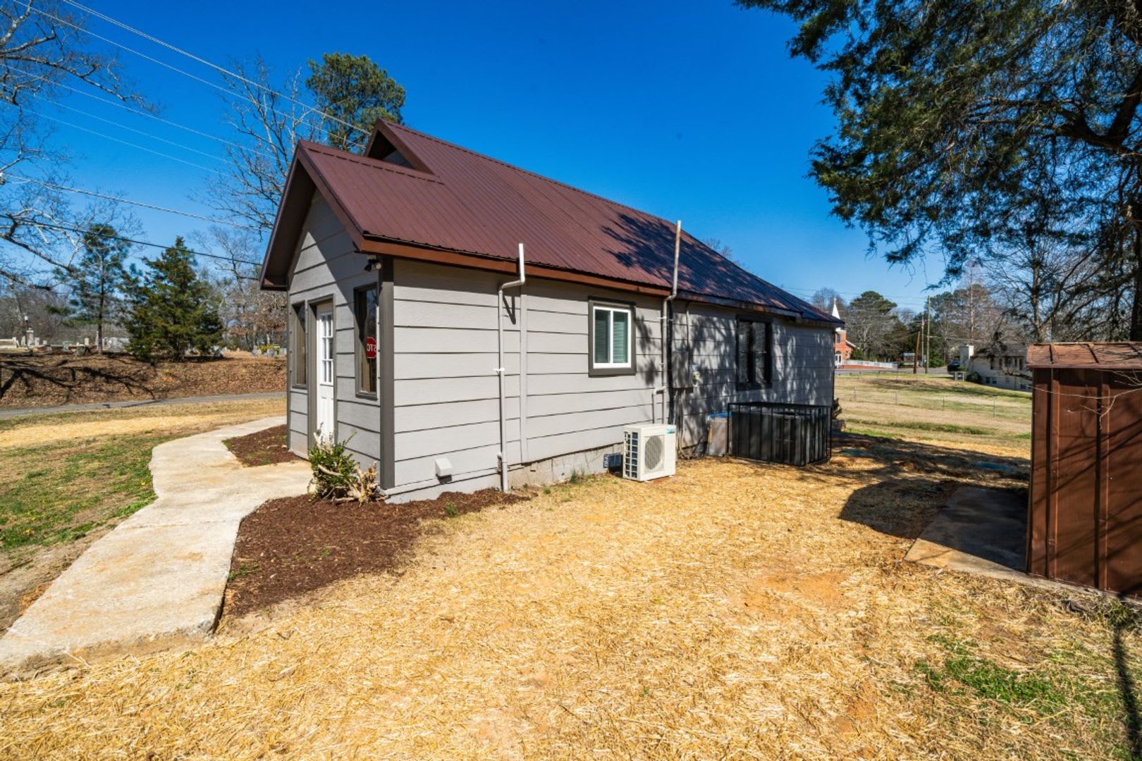 Freshly Updated & Full of Style – Don't Miss This Adamsville Gem! – photo 5