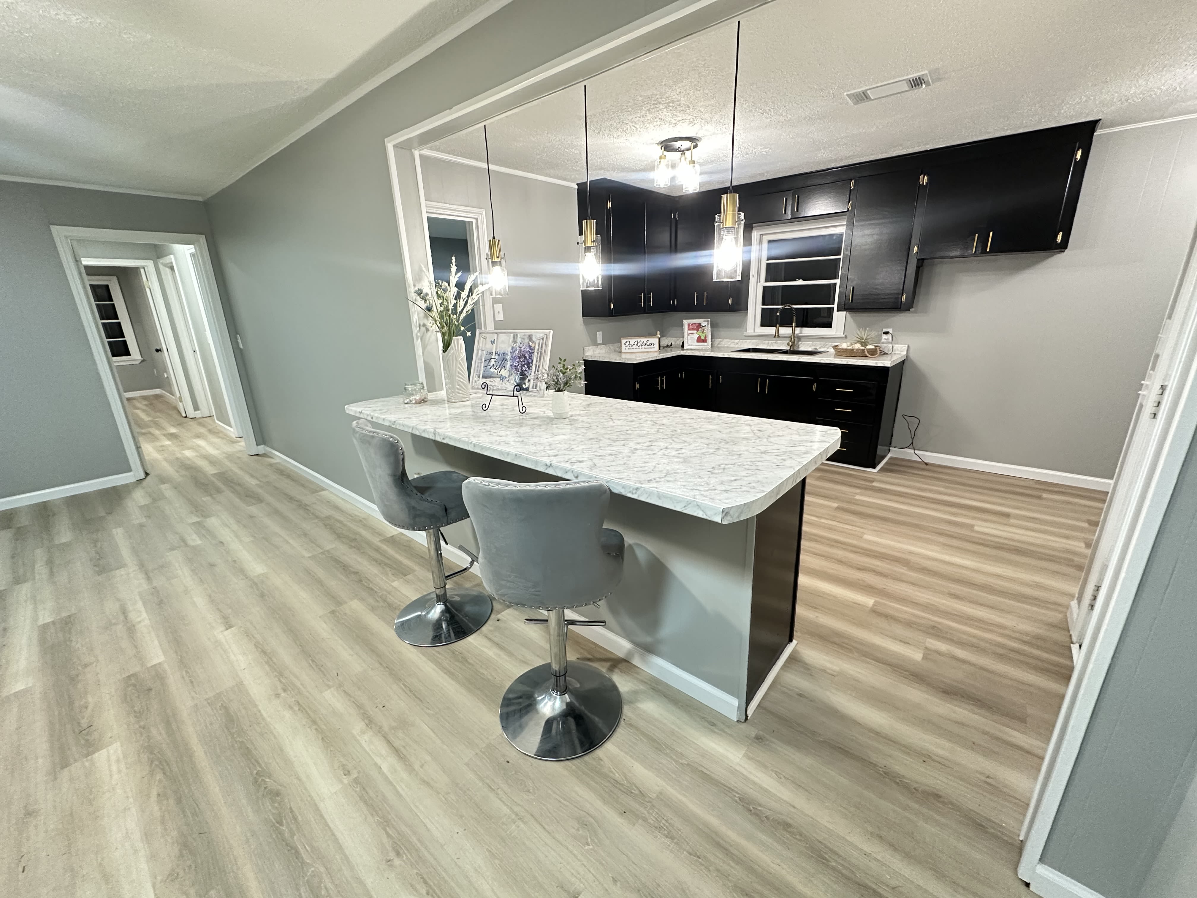 1427 48Th Ave – photo 1