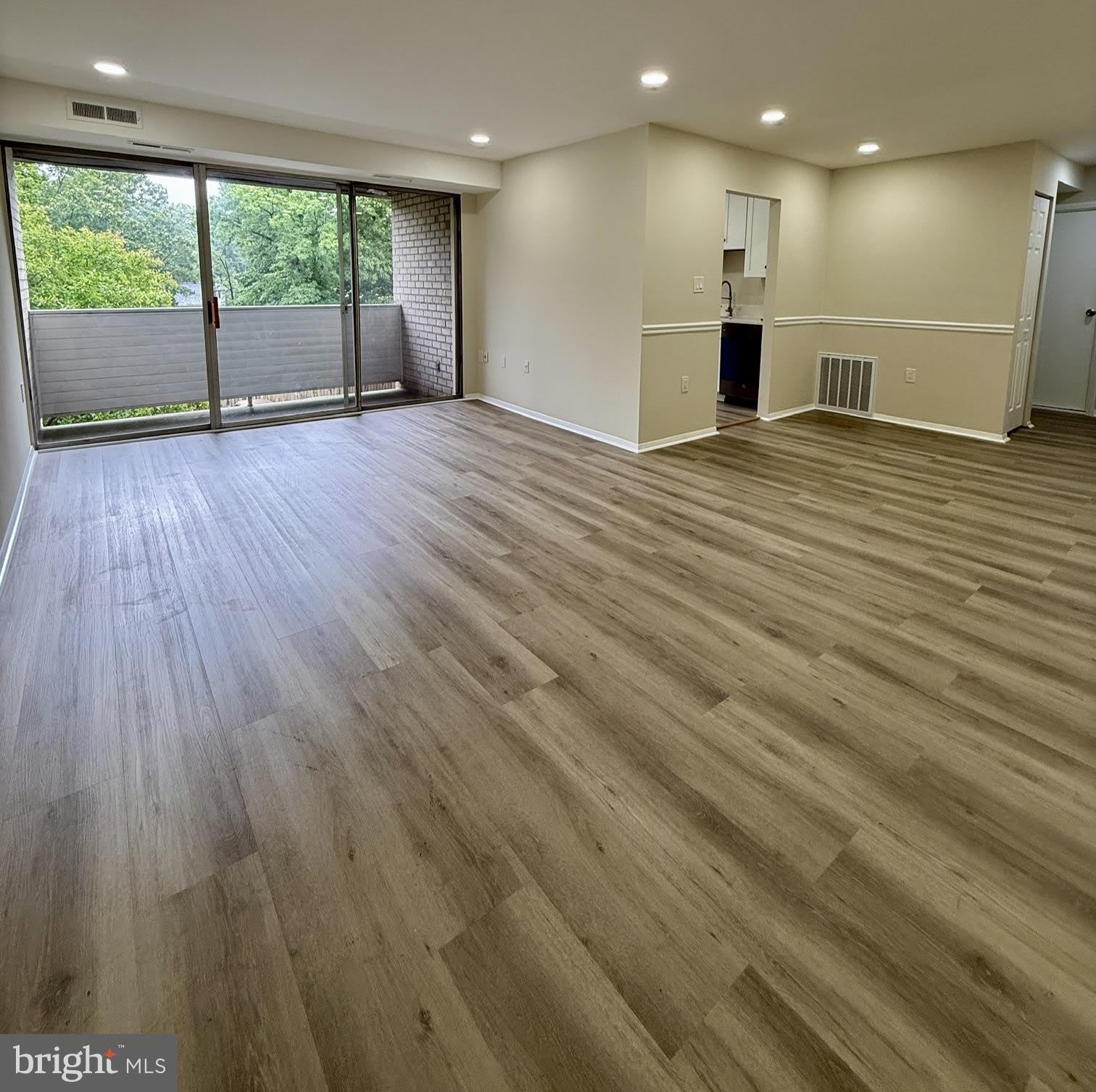 5608 BLOOMFIELD Drive – photo 2