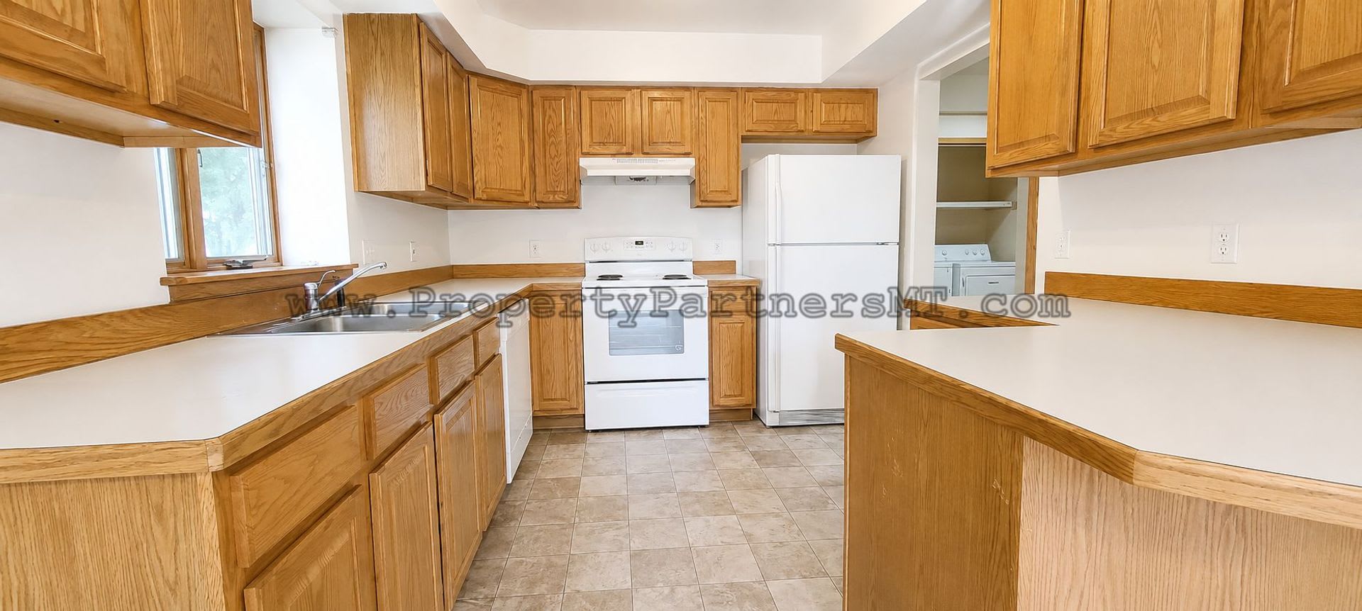 Spacious 3 Bed/2.5 Bath Duplex with Garage! – photo 5
