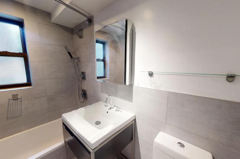 324 East 54th Street – photo 5