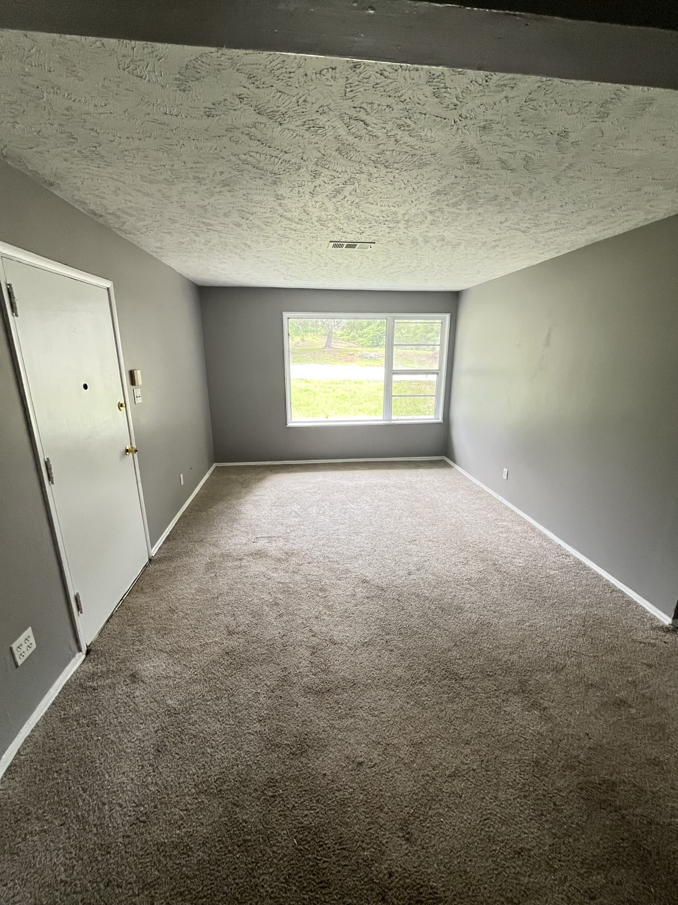 1230 GEORGE ST NE – photo 2
