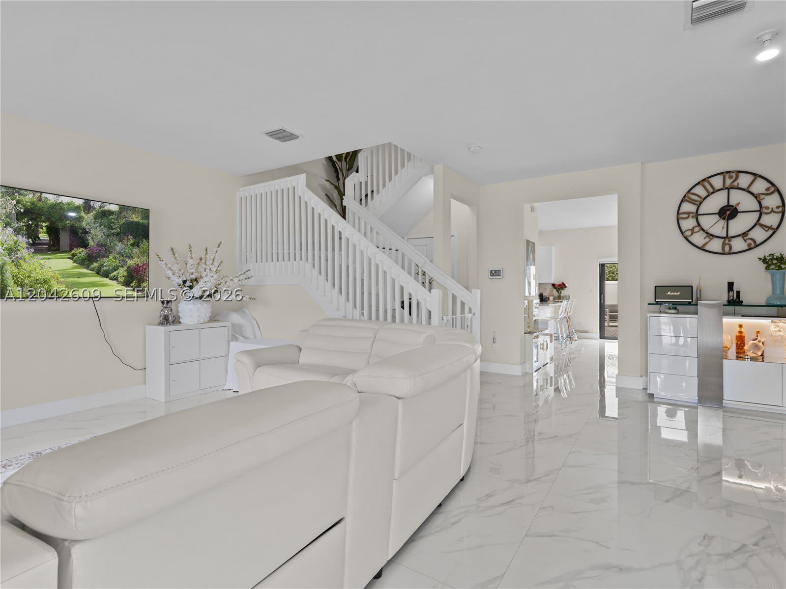3347 W 106Th Ter – photo 1