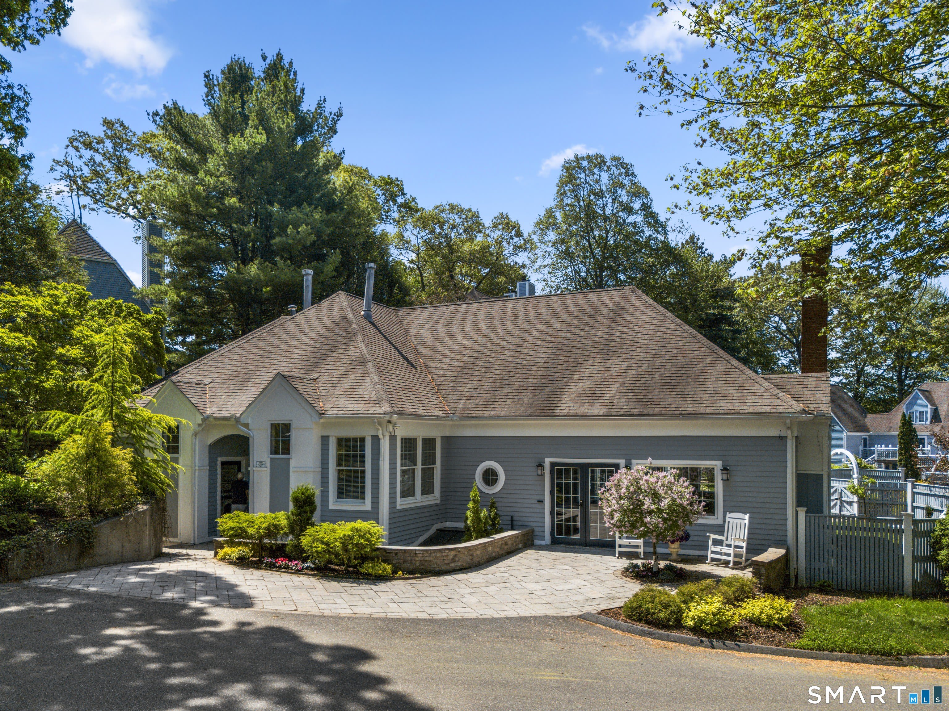 2124 Old Pond Lane – photo 5