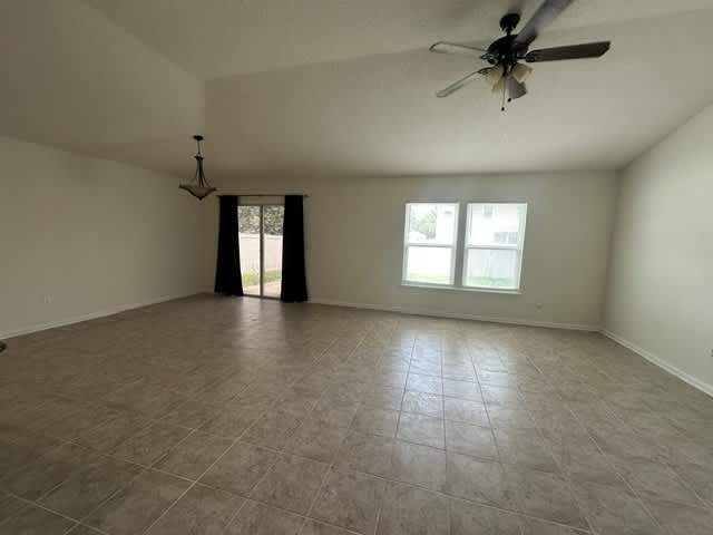 1039 Lemon Drop Lane – photo 4