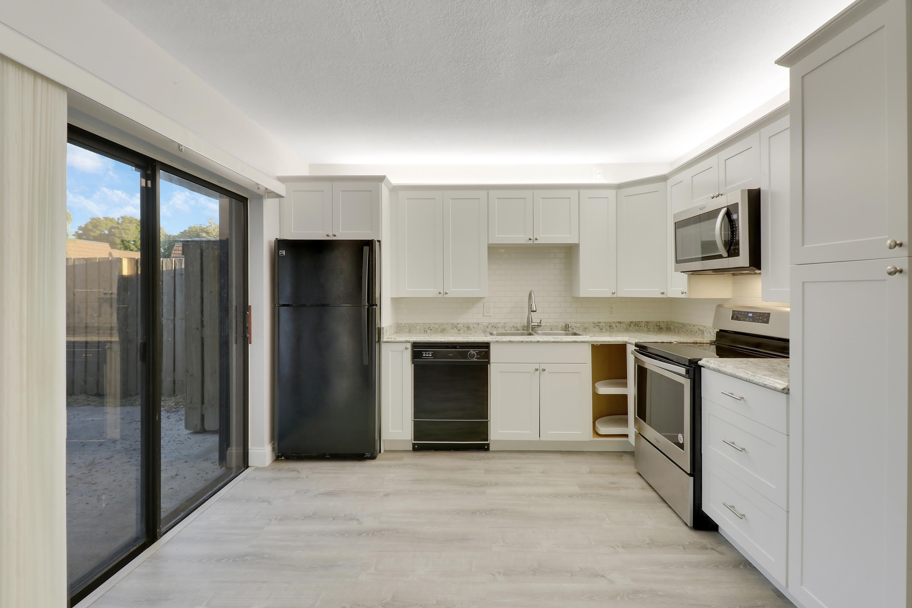 2316 23rd Lane – photo 4