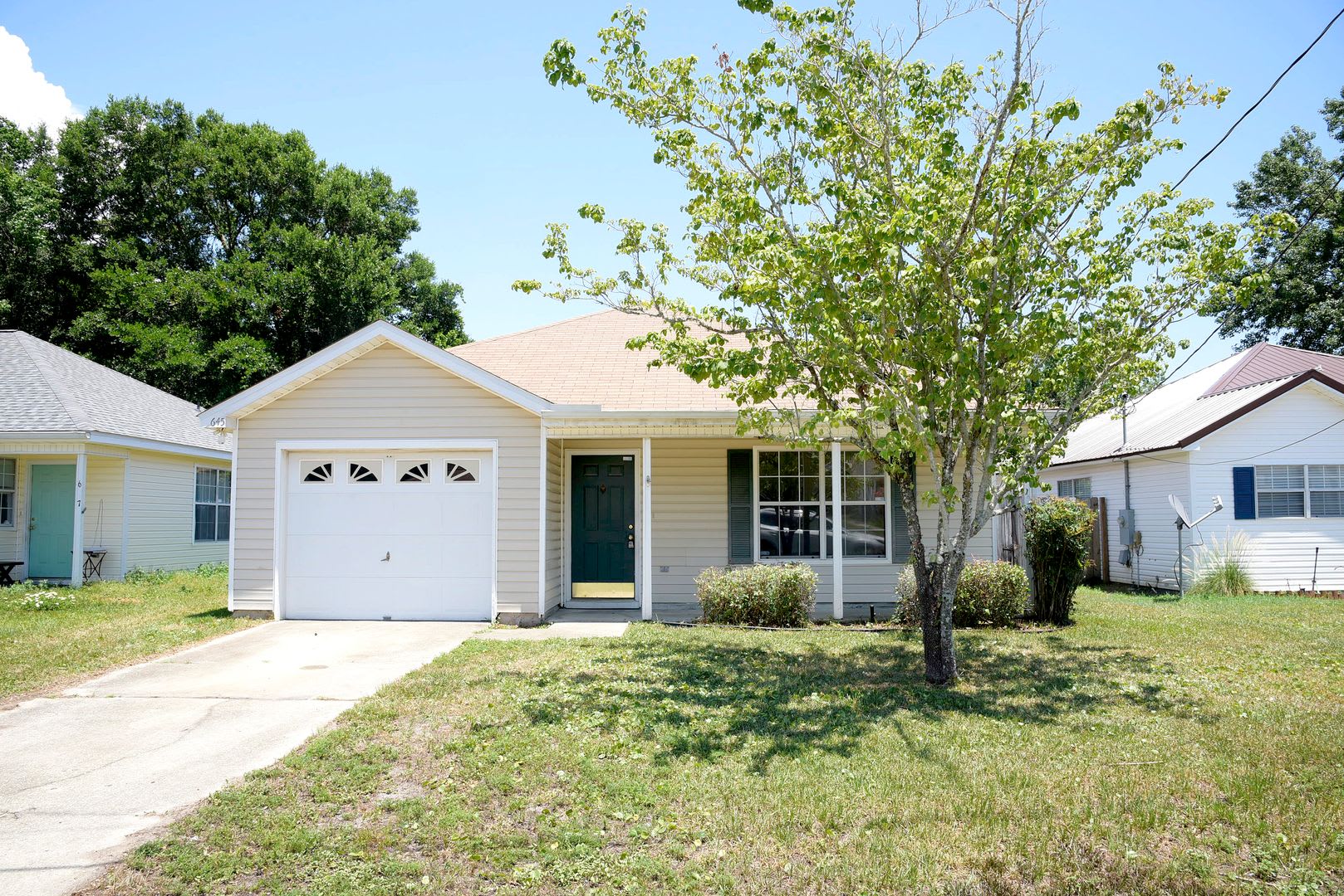 Conveniently Located 3 Bedroom in the Heart of Fort Walton Beach! – photo 1