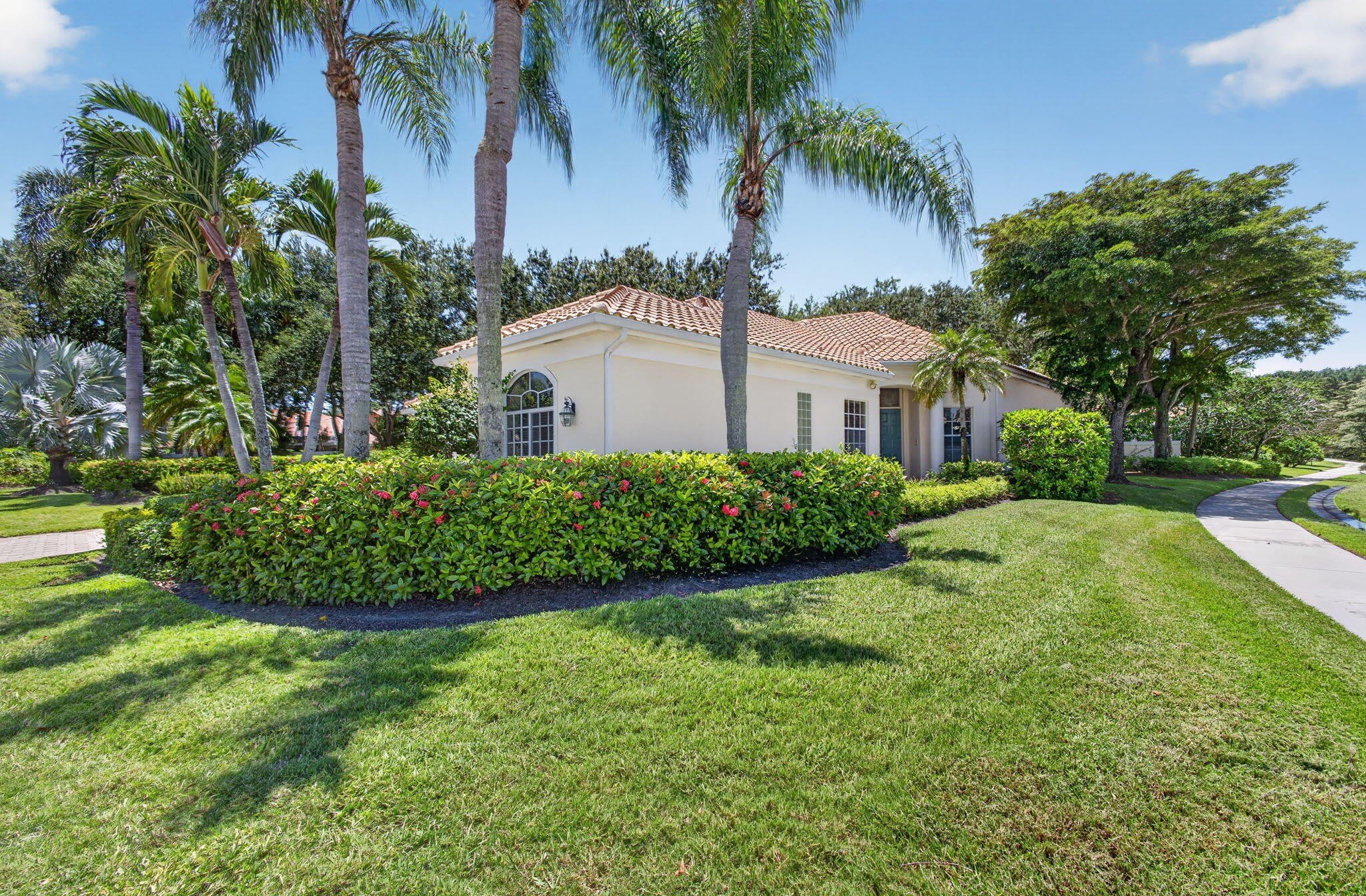 1048 DIAMOND HEAD Way – photo 2