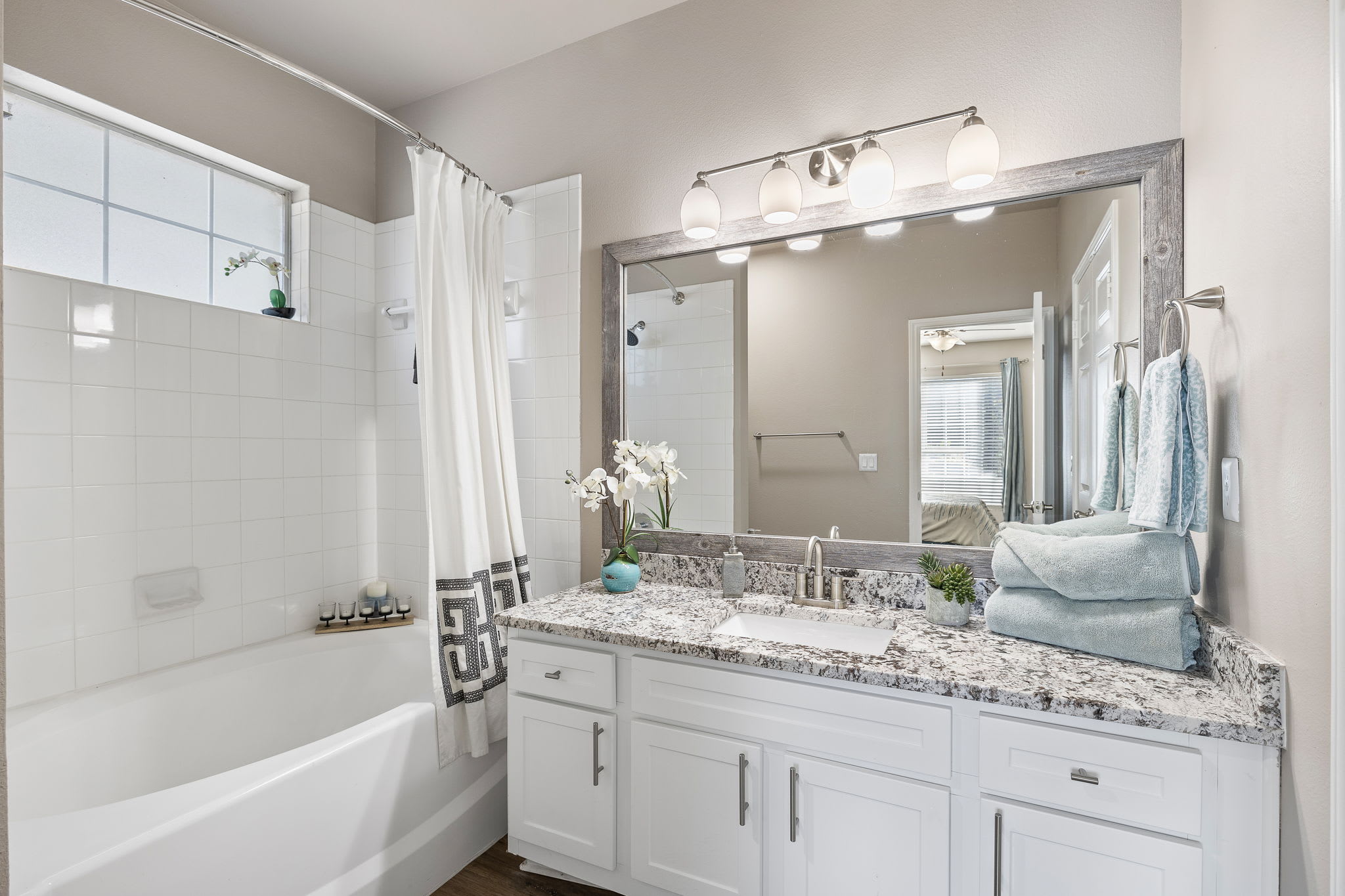 Sonterra Apartment Homes – photo 5